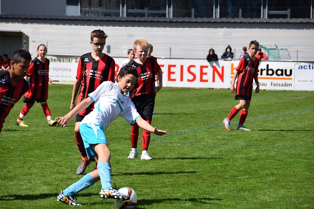 段都能实现 段都能实现