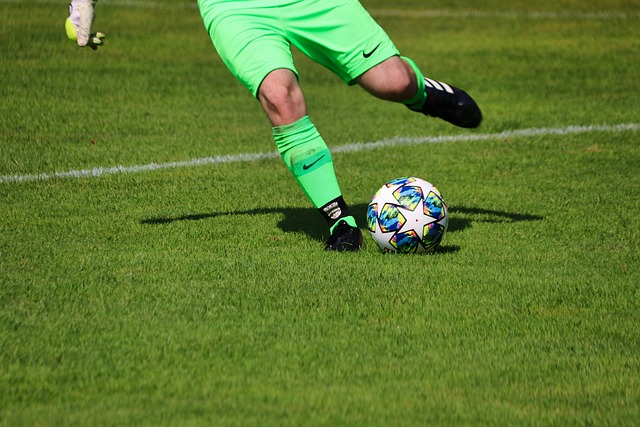 对俱乐部的 对俱乐部的